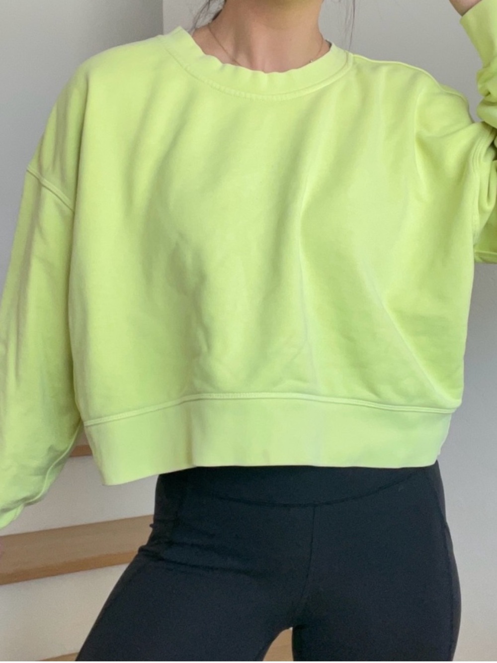 Lululemon Neon Yellow Cropped Sweatshirt Sz 4